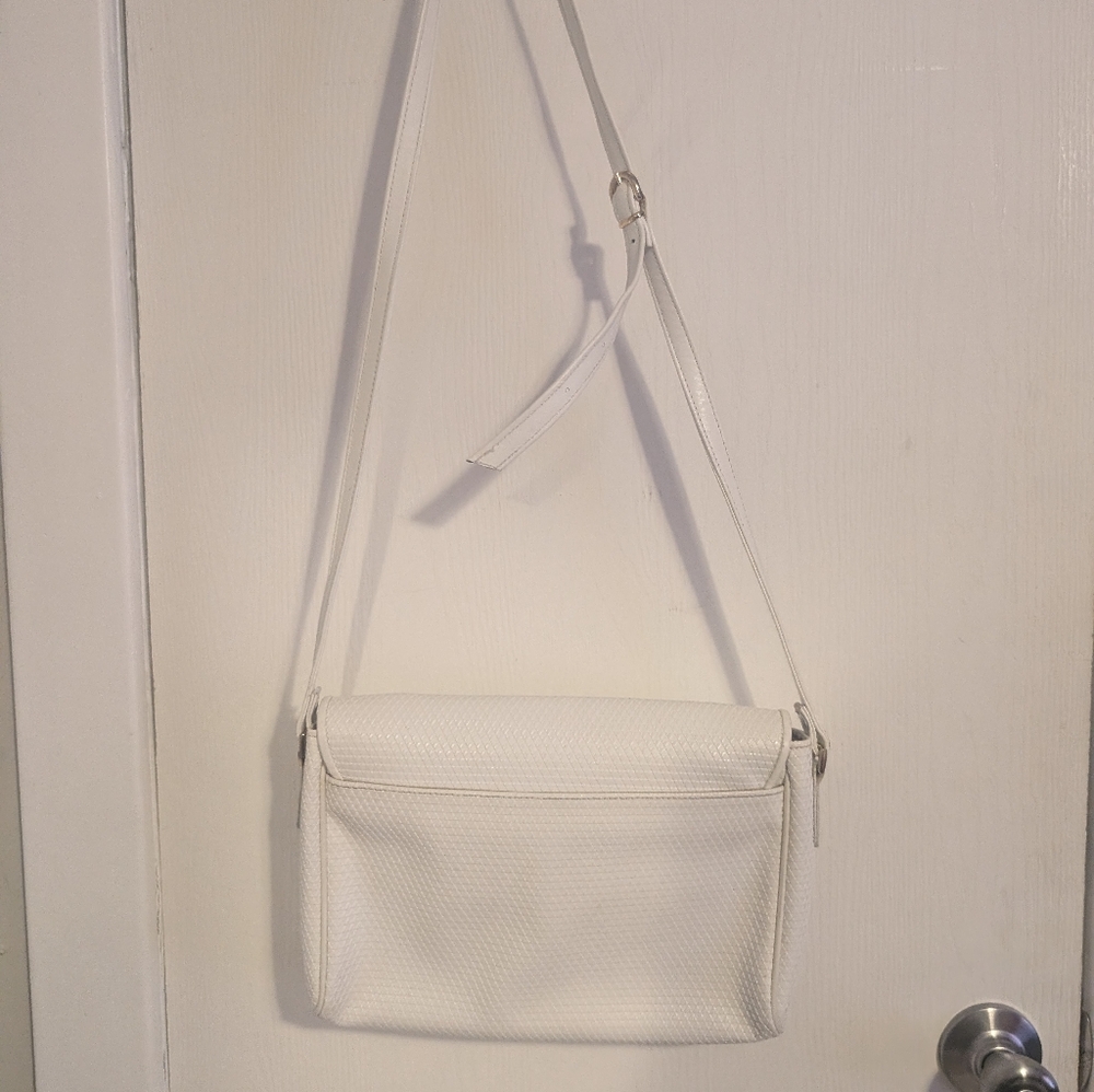 purse - Picture 4 of 6